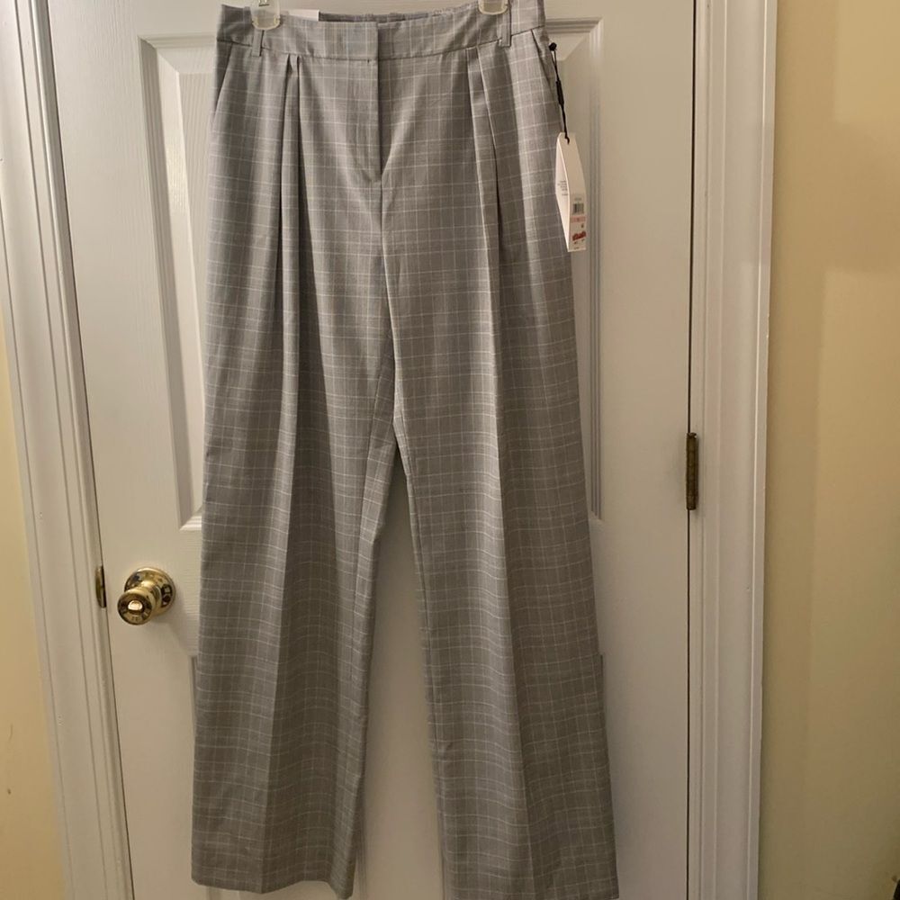 NWT CALVIN KLEIN WOMENS TROUSER PLEATED PANTS WITH TAPERED LEG CORPCORE SLIM FIT